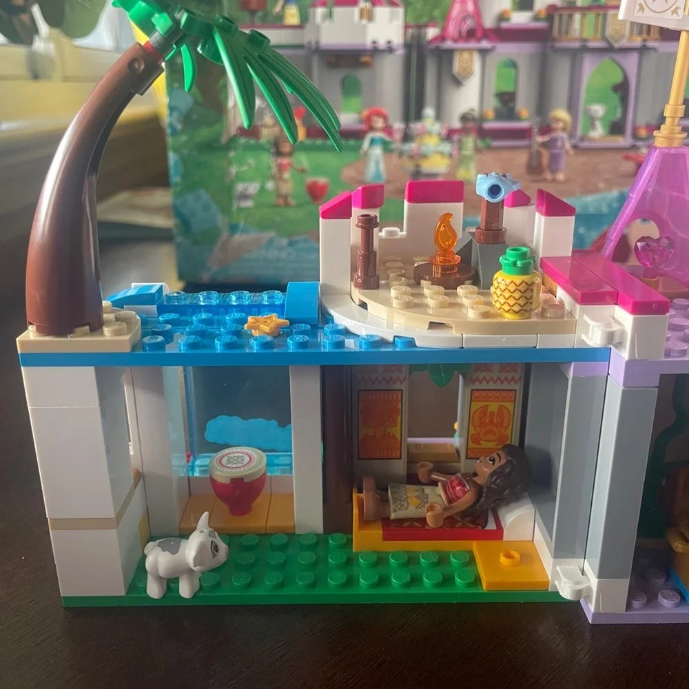 LEGO Retired Disney Princess Ultimate Adventure Castle 43205 100% Complete Set